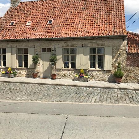 Gastenverblijf De Voute Hotel Alveringem Luaran gambar